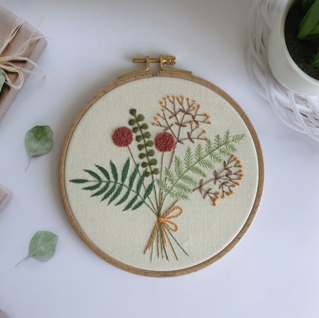 ERIKO KATORI flower embroidery camisole