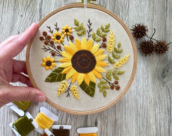 ひまわりの手刺繍パターン、ヴィンテージの花柄デザイン 6インチフープ