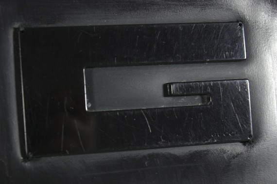 Gucci Tom Ford Era 90S Minimalistic Logo Leather … - image 3