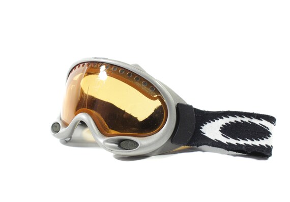 Masque de ski Oakley : des modèles d'excellence à découvrir !