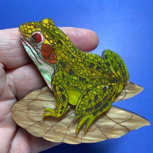 Mandala Frog brooch_3 colourways