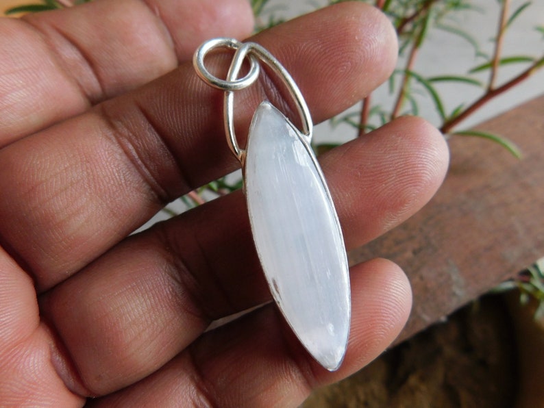 Selenite pendant* sterling silver pendant* vintage pendant* Selenite gemstone pendant* White Selenite cabochon pendant* gift for her*P538