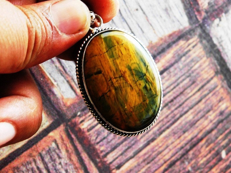 tiger eye Stone pendant Tiger Eye cabochon pendant, Tiger Eye gemstone Pendant P-127 solid sterling silver pendant Tiger Eye pendant