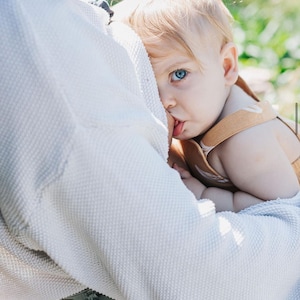 Breastfeeding Mom Essential: Handcrafted Nursing Bracelets for Maternity Wear imagen 1