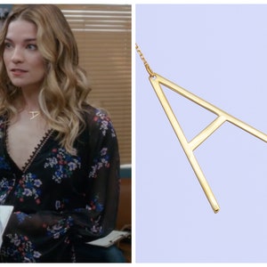 Collar Alexis, collar grande con inicial de lado, collar grande con icono, collar con letras doradas, collar de estrella Alexis de Schitt's Creek