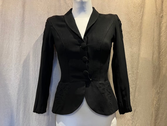 1940s Vintage Black Silk Crepe Fitted Blazer / Ja… - image 1