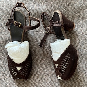 1940s Vintage Brown Suede Leather Platform Shoes / Sandals - Amazing Cut-Work, UK 4 / Eur 37