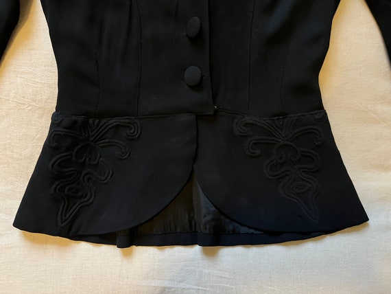 1940s Vintage Black Silk Crepe Fitted Blazer / Ja… - image 9