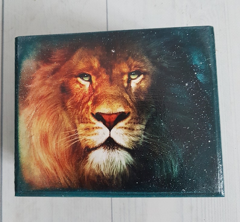 Wooden jewelry box men painted lion trinket keepsake storage organizer treasure rustic craft unique decor handmade decoupage decorative