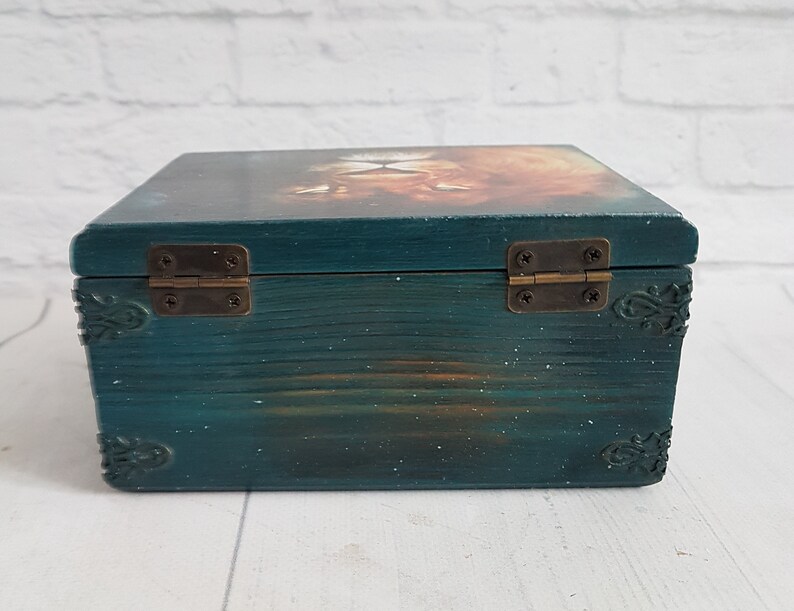 Wooden jewelry box men painted lion trinket keepsake storage organizer treasure rustic craft unique decor handmade decoupage decorative