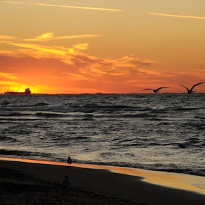 Chicago Lakeshore at Sunrise