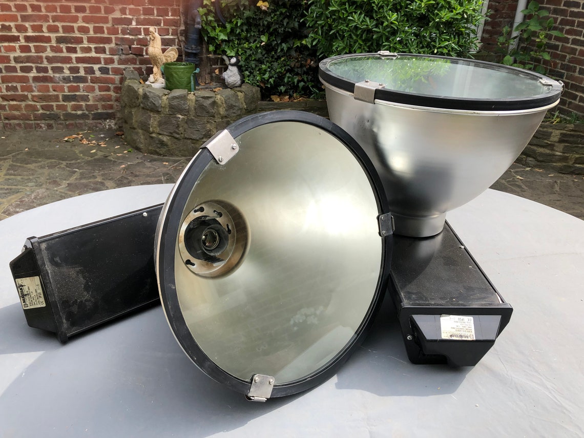 BIG REDUCTION Euro 350 to Euro 275 Pair of Mazda