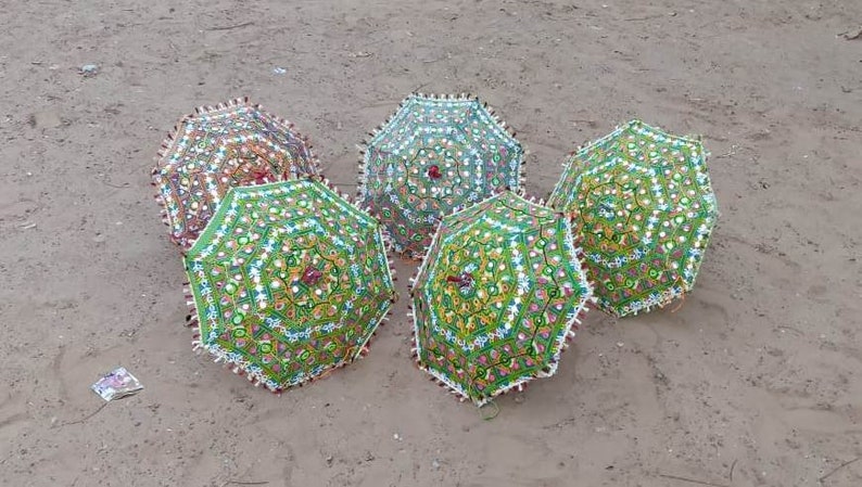 5 Pcs Lot Indian Umbrella Wedding Decoration Vintage Mirrorwork Parsols Handmade Cotton Fabric Rajasthani Ethnic Umbrella Outdoor Decoration