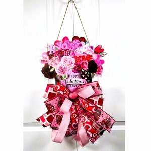 Valentines Gift for Her, Valentines Day Wreath, Valentine Front Porch Wreath