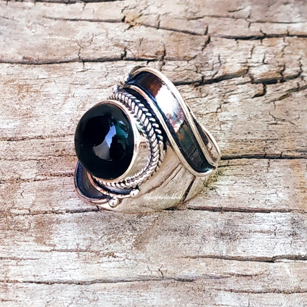 Black Onyx Ring, 92.5% Silver ring, Silver Cocktail ring, Circle Stone ring, Boho Statement Ring,Natural Black Onyx Jewelry,Black Stone ring