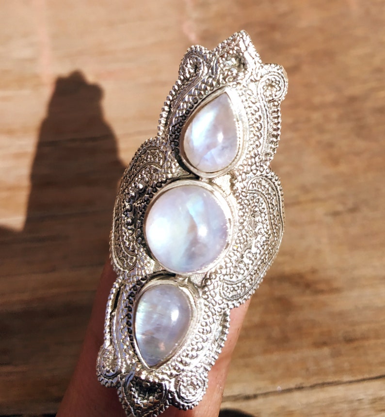 Rainbow Moonstone ring 925% silver ring blue flashy image 3