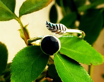 Black Onyx Ring, 92.5% Silver Ring, 6mm Black Stone Ring, Adjustable Leafs Design Ring, Designer Ring,Tiny Ring,Statement Ring,Designer Ring
