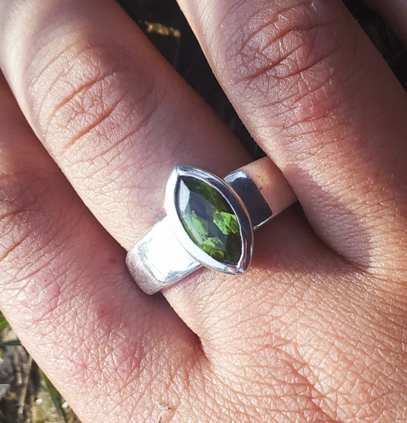 Natural Peridot Ring 92.5% silver ring Eye Shape stone ring image 1