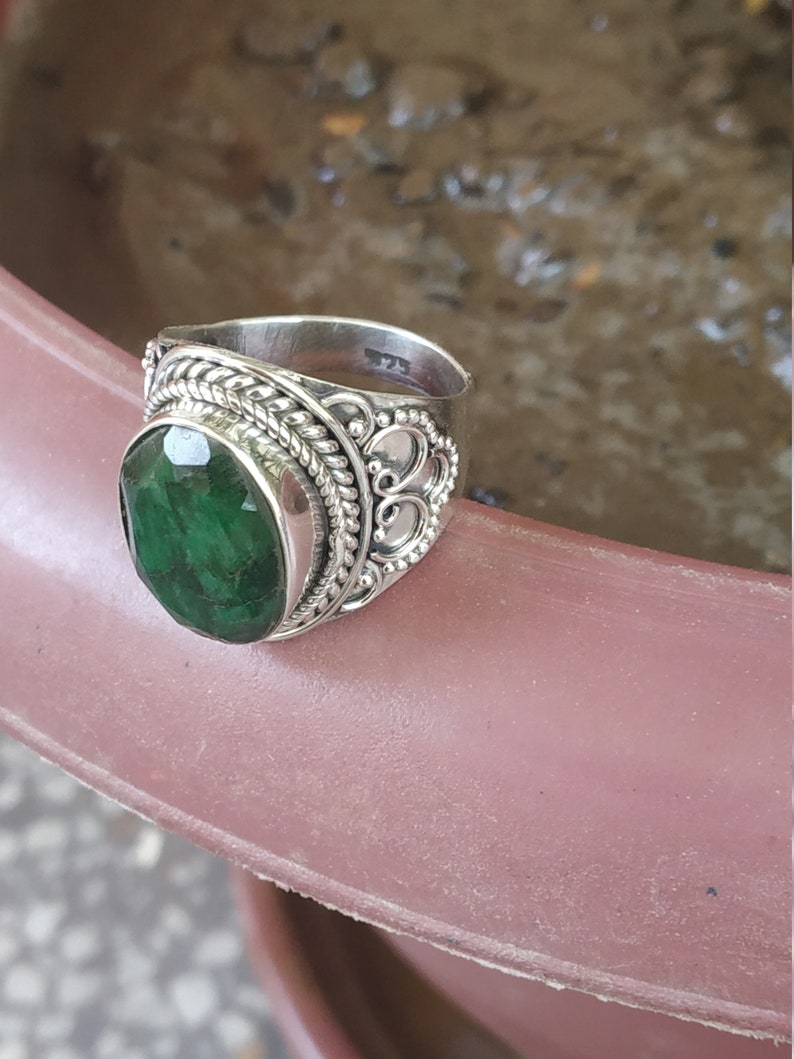 Emerald ring 925 Silver ring Green stone ring oval stone | Etsy