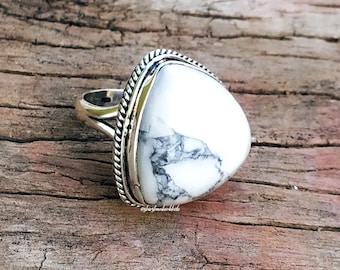 White Howlite ring, 92.5% silver ring, White Buffalo ring, Turquoise ring, White Marble ring, Big stone ring, Triangle Stone ring