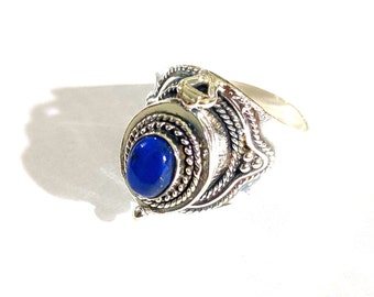 Lapis Lazuli Box Ring, 92.5% silver Poison Ring, Compartment Box Ring, Blue Stone ring, Pill Box Ring, Vintage Poison Box Ring, Stoeage Ring