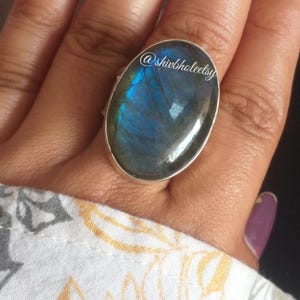 Labradorite Ring, 925 Sterling silver ring, Big stone ring, Blue Flash Stone ring, Hammered Ring, Handcrafted ring, Statement ring,Boho Ring