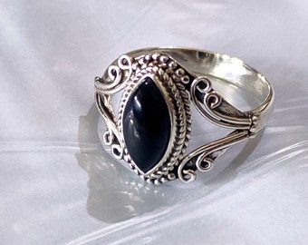 Black Onyx Ring, 92.5% silver ring, Eye Shape Ring, December Birthstone ring, Handmade ring, Christmas Gifts,Black Stone Ring,Statement RIng