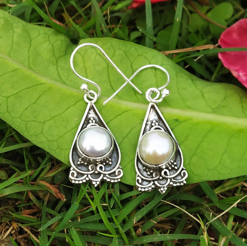 Pearl earrings 92.5% Sterling silver earring Mother of image 0