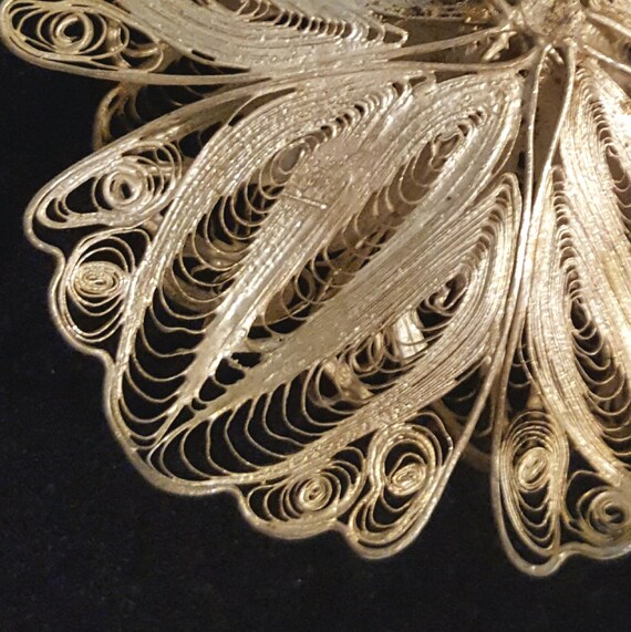 Lg. 1930's 2.5" sterling silver delicate lacey fi… - image 9