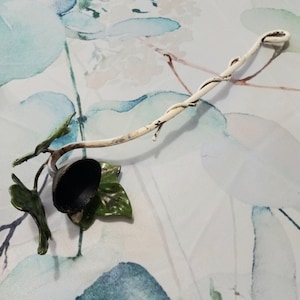 Metal toleware ivy vine candle snuffer
