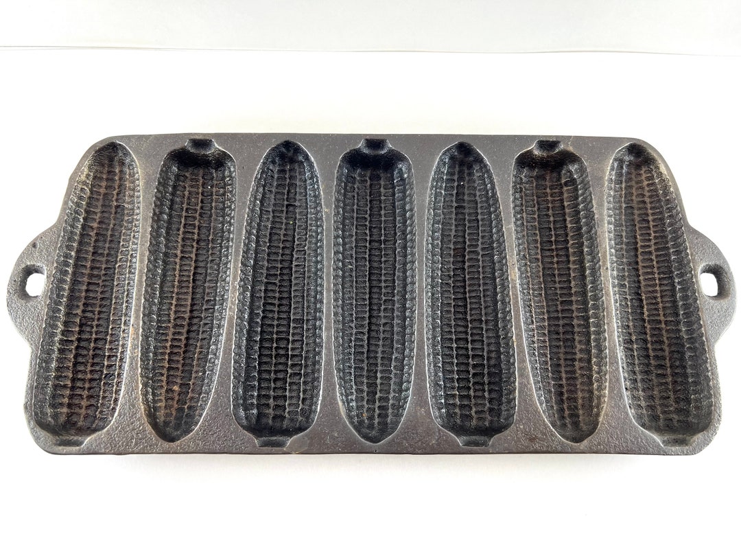 Vintage Cast Iron Cornbread Mold Cast Iron Cornbread Pan Etsy