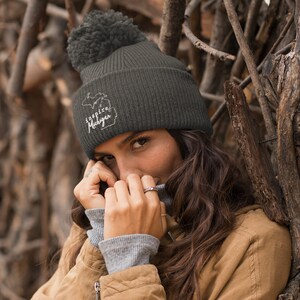 inspire Michigan gorro con pompones