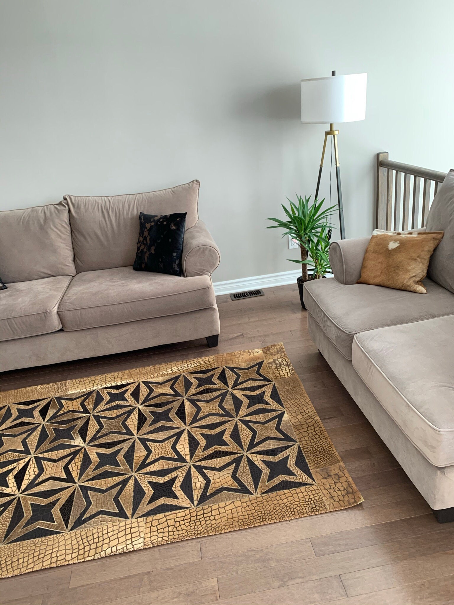 Cowhide Patchwork Rug / Natural Cowhide Patchwork Handmade Rug Real Cow Hide Brown Patchwork