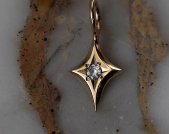 Colgante Estrella Nova de Oro - Zafiro Blanco/Diamante - Oro macizo de 14k