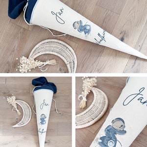 Cône d'école brodé garçon / astronaute sur fusée spatiale - lin crème / bleu inscription à l'école rentrée scolaire rentrée scolaire par Sharlene Babymode