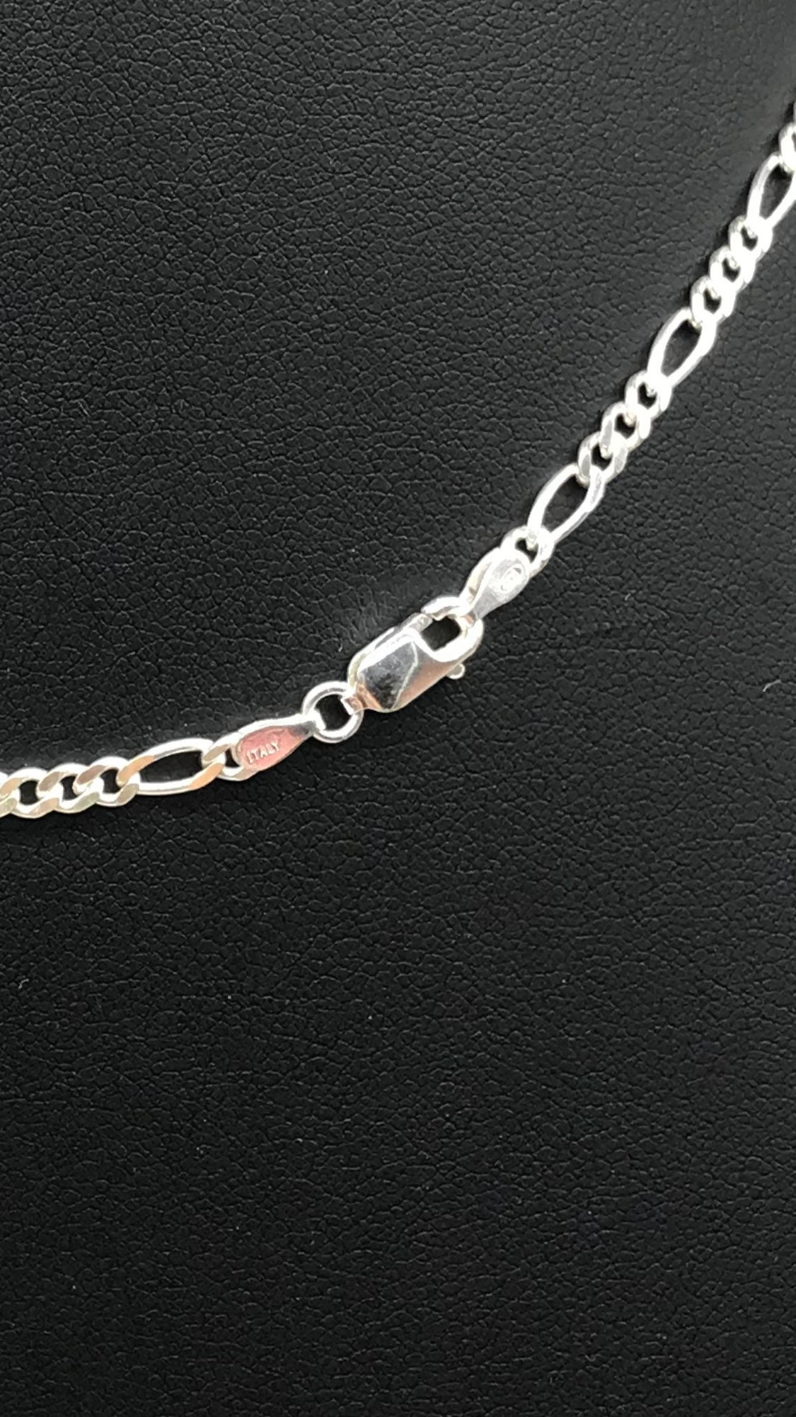 Chaîne En Argent Massif Maille Figaro - 45 Cm, 4,20 Grammes - Occasion