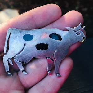 素晴らしいヴィンテージ タスコ メキシカン カウ ブローチ、925、ヴィンテージ カウ ペンダント、エナメル カウ、シルバー カウ、ヴィンテージ ジュエリー、送料無料、カウ愛好家