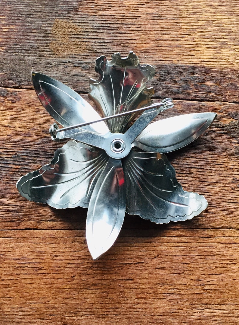 Vintage floral Broach and Earrings Set.