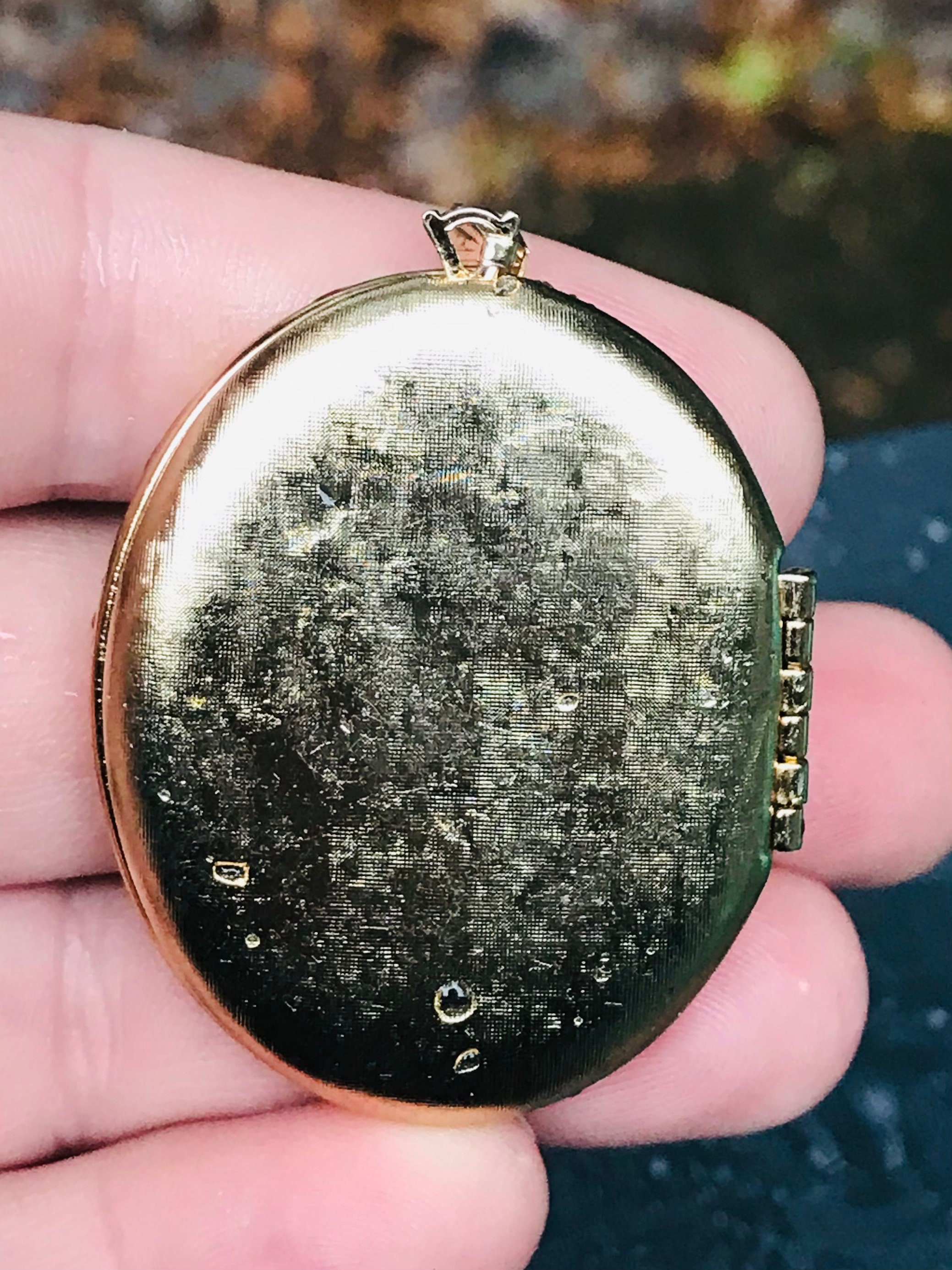 Vintage Avon Keep Sake, Memory Locket, Gold Tone Locket, Vintage