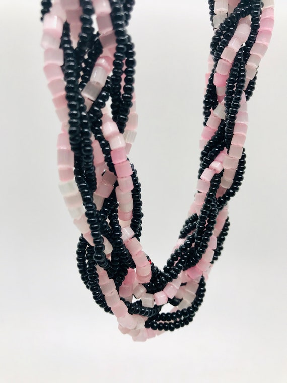 Beautiful Vintage Handcrafted 1960’s Beaded Neckl… - image 6