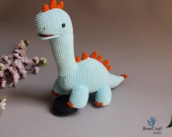 Mommy dinosaur pattern by Bumcraft