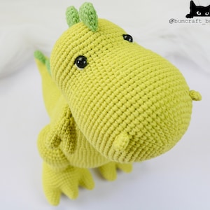 T-rex Dinosaur crochet pattern by Bumcraft