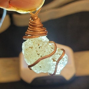 Lybian desert glass tektite in hand-hammered copper 12.5g