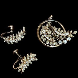 Vintage Seed Pearl Pendant and Matching Earrings