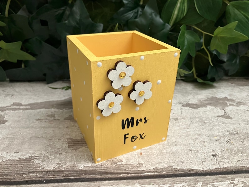 Personalised Wooden Pencil / Pen Pot – Teacher Gift – Children’s Desk Organiser image 4