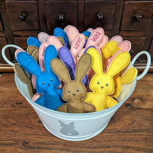 Osterhase Plushie, personalisierte personalisierte Dekoration, Geschenk, vorhanden, Kaninchen Stuffie, versandfertig,