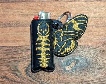 Porte briquet papillon papillon prêt à expédier, étui, housse, cryptide, sorcière, wicca, gothique, encens, sauge, bougie, mite de mort, païen, cigarette