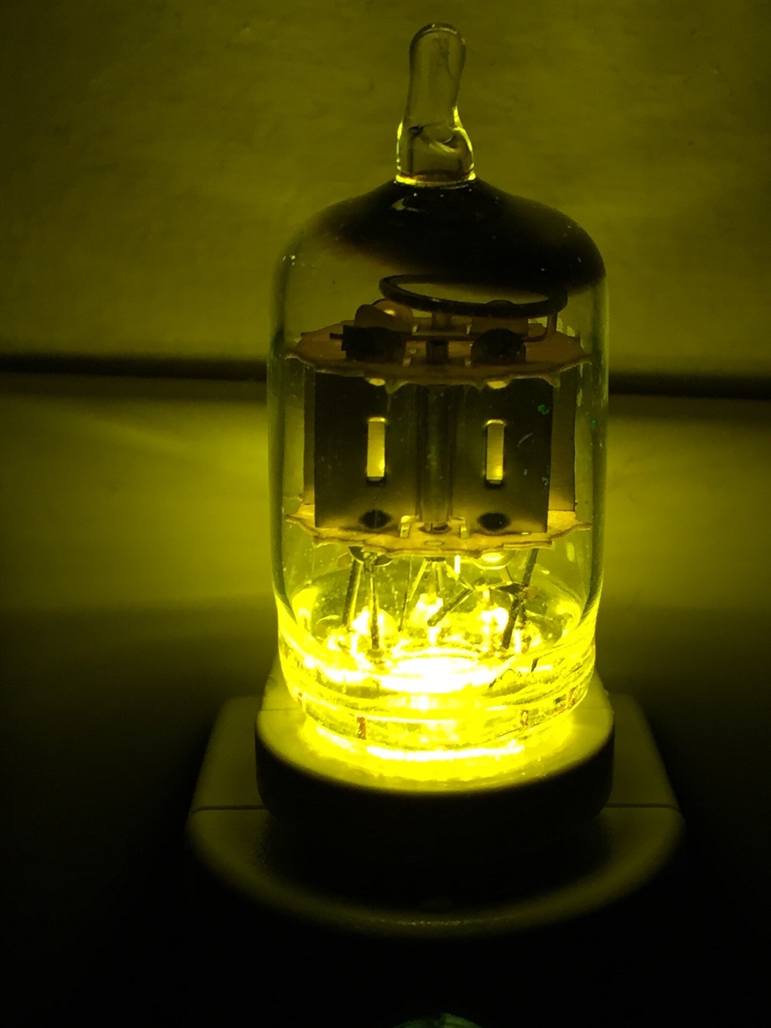 6AK5 Yellow Vacuum Tube Valve LED Night Light steampunk TV Etsy