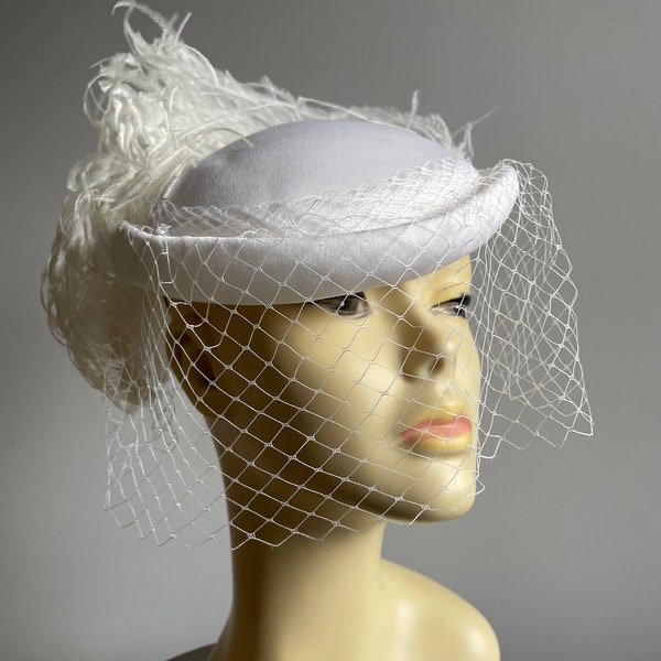 White vintage ladies hat pillbox Hat with veil and feathers