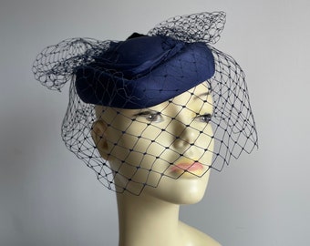 Chapeau perching bleu marine pour femmes vintage des années 1980 par kangol